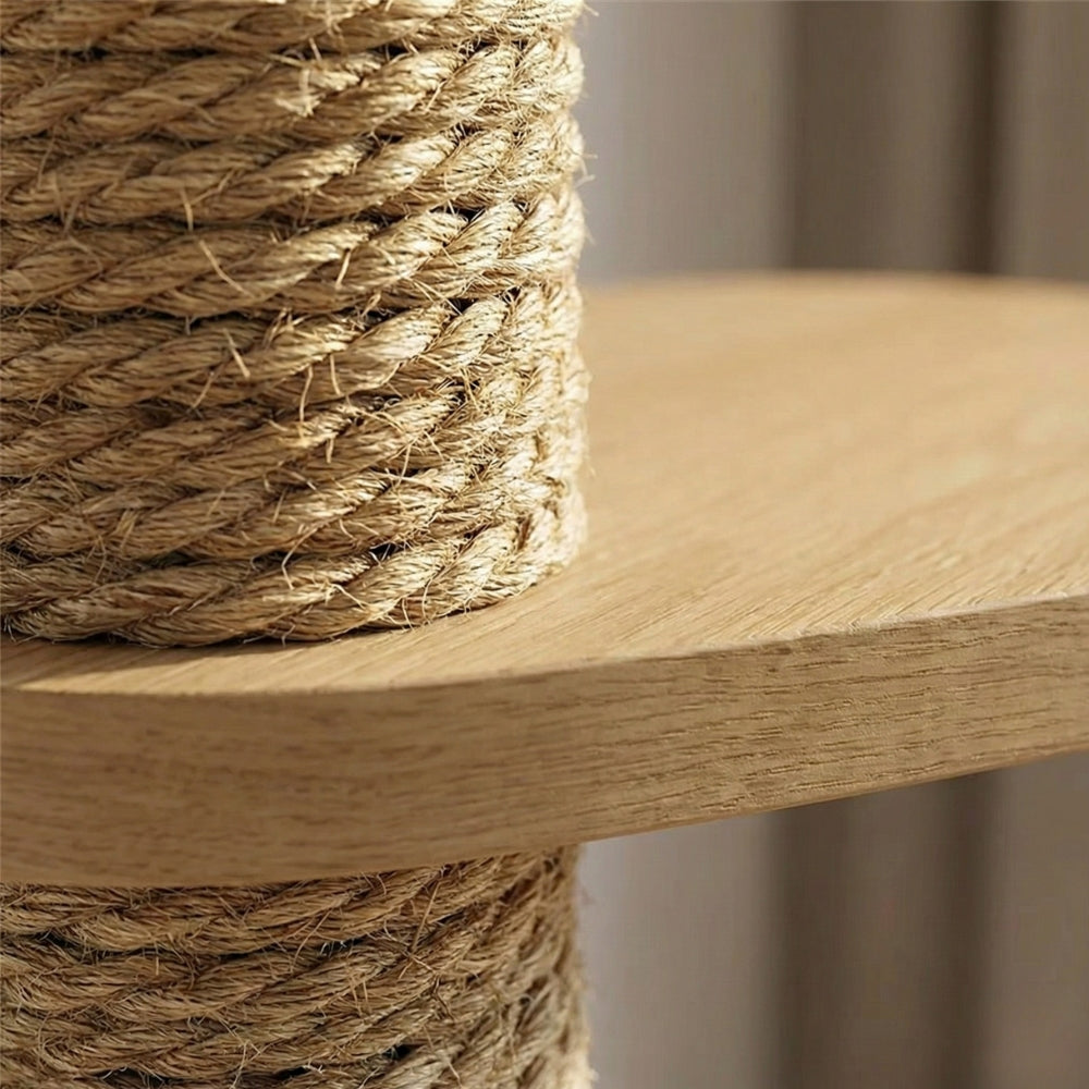 Zoom texture sisal naturel et bois clair arbre à chat qualité