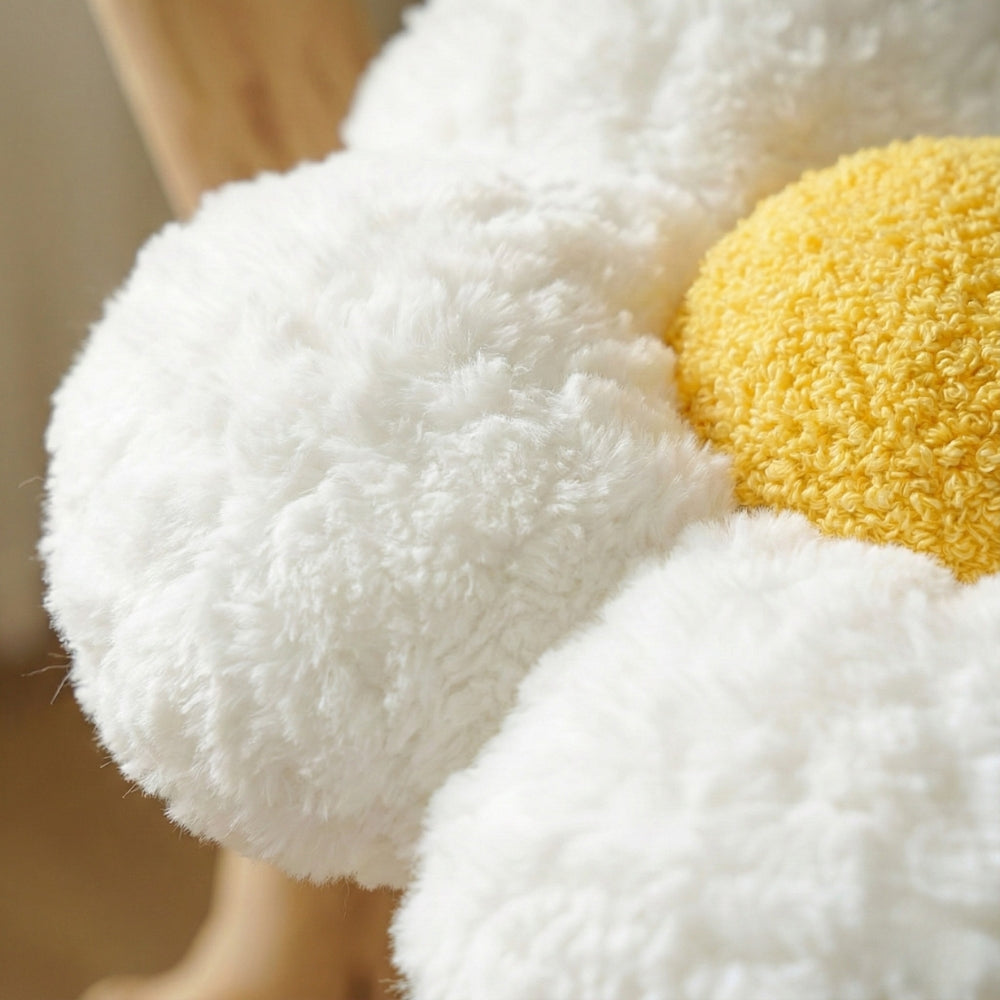 Détail tissu peluche blanc doux et coussin lavable amovible